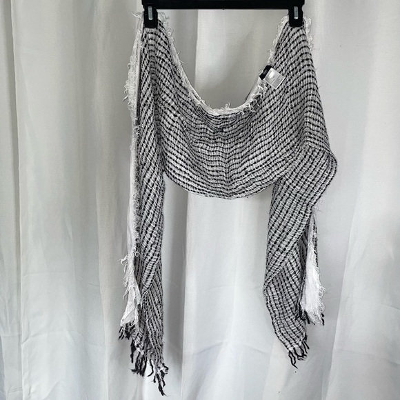 Mossimo Supply Co. Scarf Woven Eyelash Threaded Scarf Fringe Tassel Ends - Picture 2 of 5